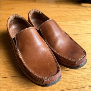Light brown Vionic loafer